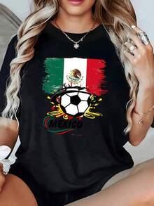 Patriotic Colors And An Eagle On A Tricolor Background Symbolizing Strength, Unity, And National Pride. Casual, Comfortable, And Modern Women's T-Shirt For Mexican Sports Fans. Women's Blouses - 黑色 - 查看 1
