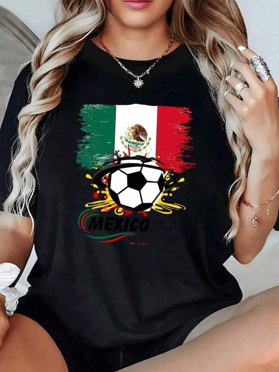 Patriotic Colors And An Eagle On A Tricolor Background Symbolizing Strength, Unity, And National Pride. Casual, Comfortable, And Modern Women's T-Shirt For Mexican Sports Fans. Women's Blouses - 黑色 - 查看 1