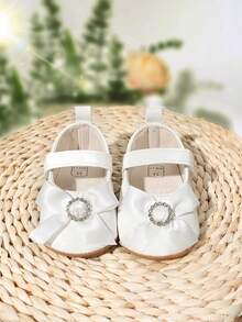 1 Pair Girls Bow PU Hook And Loop Design Flat Non-Slip Walking Shoes 0-1 Years Infant Princess Shoes White Shoes Court Style Cute Baptism Shoes Suitable For Spring And Autumn - White - View 3