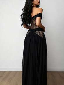 Vestido Maxi Negro Off-the-Shoulder con Encaje Transparente y Lado Cortado, para Fiestas y Eventos Elegantes - Negro - Ver 3