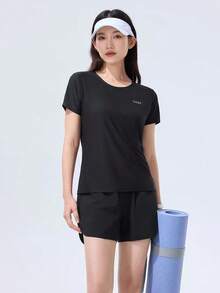 XTEP Women's Quick-Dry Sports Set Summer 2026 New Fitness Training Breathable Running Casual Badminton Set, Solid Black - True Black - View 4