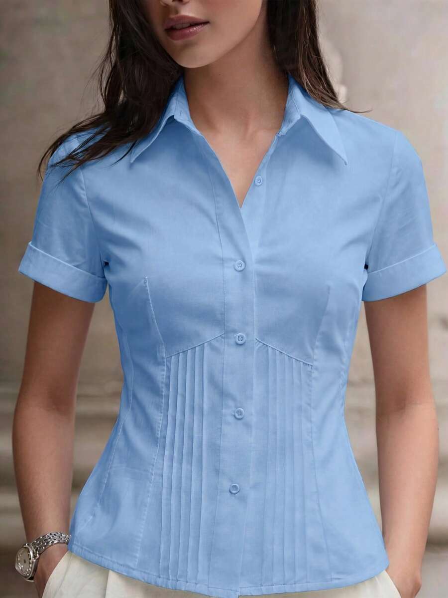 女款休閒日常通勤辦公室極簡純色短袖百褶修身襯衫,夏季職場穿搭 - 霧霾藍 - 查看 1