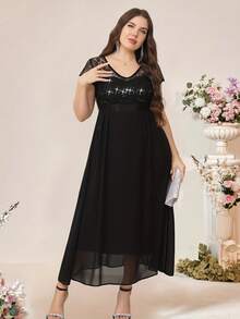 Plus Size - Women's Plus Size Lace Dress With Open Back And Fitted Waist - Black - View 7