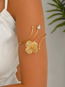 1pc Fashionable Textured Floral Micro-Inlaid White Rhinestone Decorated Metal Arm Cuff For Women, Simple Hollow Geometric Open Adjustable Arm Accessory Suitable For Music Festivals, Proms And Parties - Gold - View 2