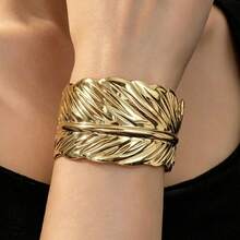 4pcs/Set Luxury Elegant Coil Leaf Bracelet, Spiral Feather Arm Ring, Women's Party, Wedding Banquet Accessories, Fashionable Elegant Style, Suitable For Vacation Party Outings, Gift Giving - Gold - View 5