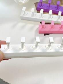 Beautizon Nailartlab 5Pcs Non-Magnetic Nail Art Practice Base, Pink Purple White 3 Colors Available, Built-In Heart-Shaped Storage Slot, Can Firmly Fix Nail Tips. Convenient For Beginners To Practice Painting, Nail Art And Rhinestone Application, Also Used To Display Nail Art Works, Non-Slip Base Not Easily Displaced, Soft Material Does Not Damage Nail Tips, A Practical Tool For Nail Art Learning And Work Display - Multicolor - View 5