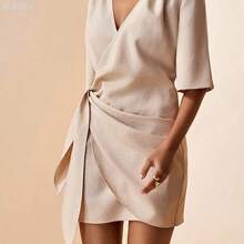xuehuamaoyi02  Vestido mini de lino con cuello en V y lazo lateral, talla grande, nueva colección primavera/verano 2026, adecuado para festivales de música - Verde - Ver 4
