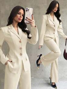 Conjunto de traje de chaqueta tipo blazer con patrón de monedas vintage elegante y pantalones acampanados slim para mujer - Beis - Ver 1
