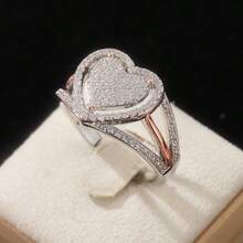 Anillo de mujer con forma de corazón, elegante y lujoso, con circonita cúbica brillante, perfecto para joyería de compromiso y regalo ideal para vacaciones - Plateado - Ver 3