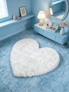 1pc White Fluffy Heart-Shaped Rug, Cute Fuzzy Floor Mat, Decorative Carpet, Bedroom Decor, Small Rug, Carpet, Home Decor, Outdoor Rug, Washable Carpet, Graduation Season Gift - White - View 5
