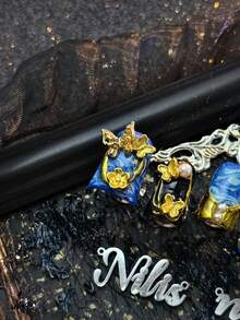 10片手工全包短鴨嘴式穿戴甲,藍色大理石金天使&蝴蝶飾品,Y2K風格,3D珍珠&水鑽裝飾,派對與日常穿戴奢華假指甲,附贈果凍膠與磨砂條美甲用品 - 藍色 - 查看 5