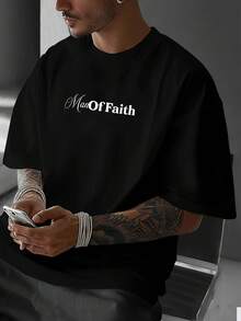 Camiseta con estampado del retrato de Jesús, de corte holgado, cómoda y transpirable, camiseta de estilo urbano para hombre, con hombros ligeramente caídos y cuello redondo. - Negro - Ver 9