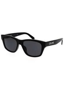 Celine 奢華時尚字母 Logo 方框眼鏡，中性款，適合女性日常配戴與男性穿搭。高清遮陽鏡片，方框修飾臉型，紋理鏡框輕盈舒適。適用於海灘休閒、街頭攝影與日常配戴，展現優雅氣質，百搭各種夏季造型。型號：CL40249U-01A 55 - 深灰色 - 查看 8