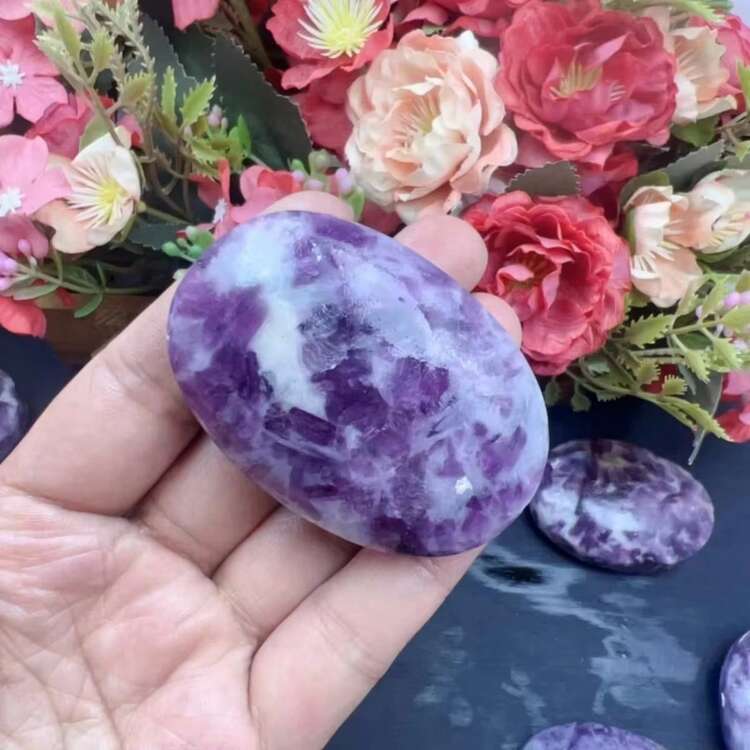 1pc Natural Purple Lepidolite Crystal Heart/Palm Carving, Purple Mica Stone, Idea Gift For Crystal Collector, Home Decor, Thanksgiving - Multicolor - View 12