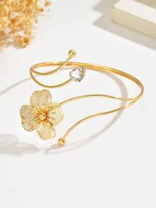 1pc Fashionable Textured Floral Micro-Inlaid White Rhinestone Decorated Metal Arm Cuff For Women, Simple Hollow Geometric Open Adjustable Arm Accessory Suitable For Music Festivals, Proms And Parties - Gold - View 4