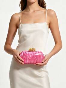Tas Selempang Wanita Terbaru untuk Musim Semi/Panas dengan Detail Logam - Hot Pink - View 3
