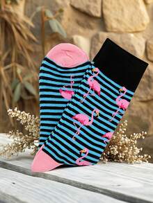 1 Pair Men's Fun Flamingo Striped Mid-Calf Socks, Personalized Mid-Calf Socks, Retro Blue & Black Striped Flamingo Print Men's Socks, European & American Street Style, Niche Color-Block Flamingo Pattern Mid-Calf Socks, Eye-Catching Daily Style For Boys, Father's Day Gift Socks - Multicolor - View 5
