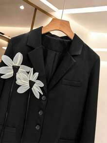Women's Spring/Autumn Office Daily High-Quality Lined Design-Driven 3D Applique Decor Short Single-Breasted Long Sleeve Blazer - Black - View 4