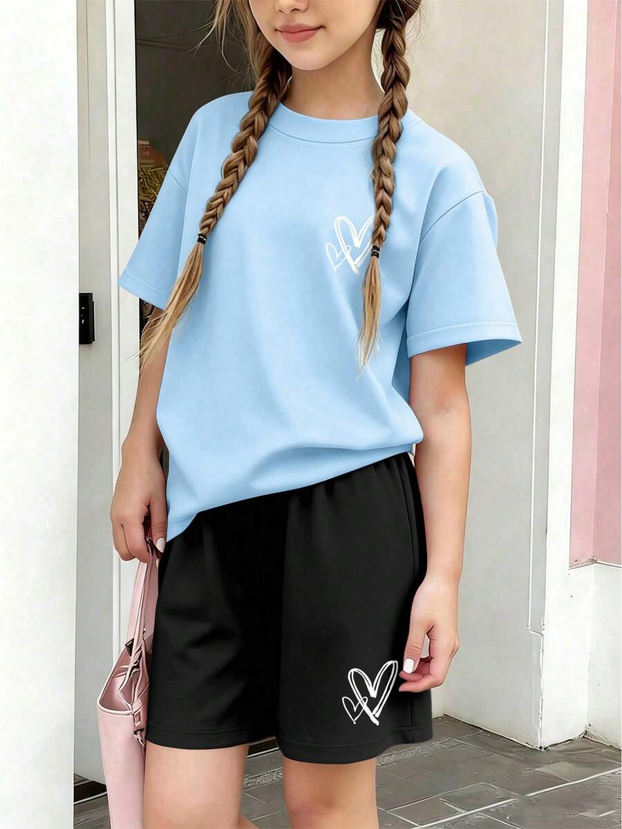 两件套心形图案印花短袖T恤和短裤套装,适合青少年女孩,休闲宽松版型,适合度假和购物外出,夏季穿着。 - 淺藍色 - View 1