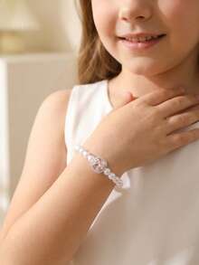 1pc Pure Tender Faux Pearl Beaded Bracelet Square Rhinestone Bow Charm For Girls Dreamy Accessories For Family Dinner And Ballet Dance Class - White - View 3