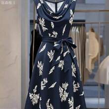 yonghongmaoyi1  LUNE CURVE Vestido largo elegante con estampado floral y cuello drapeado sin mangas para mujer talla grande, primavera/verano - Azul marino - Ver 1