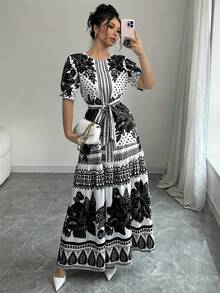 New 2026 Model: Floral A-Line Dress With Short Sleeves And Boat Neck, Elegant For Summer - 黑色 - 查看 5