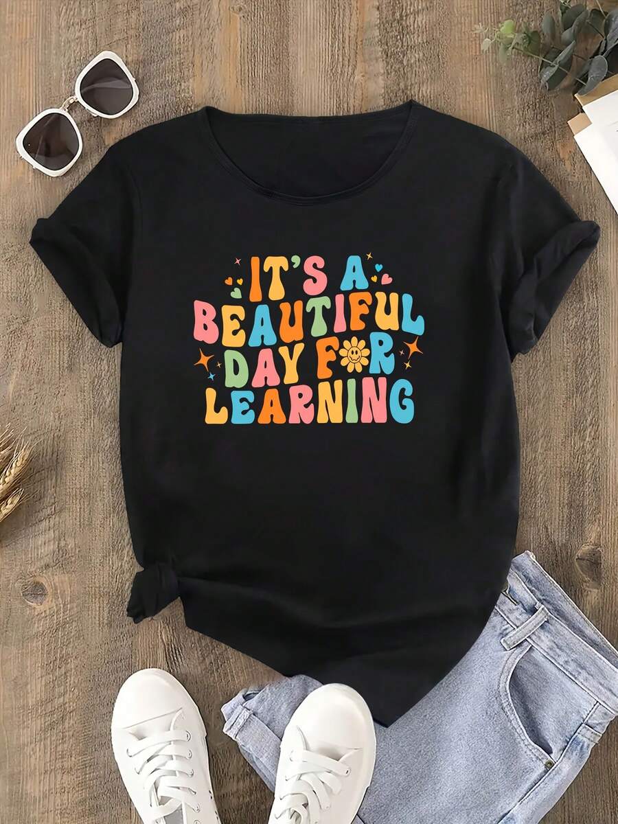 Camiseta con letras coloridas y elegante. Poliéster suave, verano. - Negro - Ver 1