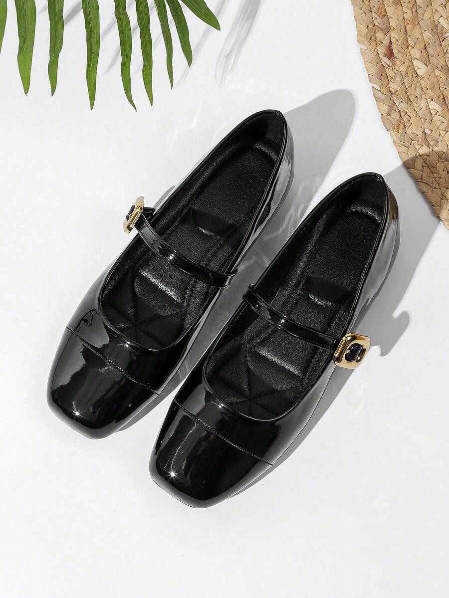 JiaYunNvXie Vintage Mary Jane Buckle Granny Shoes Plus Size Uniform Flat Shoes