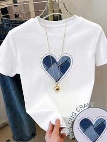 Women's Casual White Short Sleeve Round Neck T-Shirt With Denim Patchwork Heart Design, Regular Fit Polyester Top For Daily Wear - 淺藍色 - 查看 1
