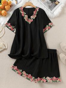 Plus Size Floral Embroidered Short Sleeve Set With Elastic Waist, Color Block Print And Embroidered Shorts - Violet - View 8