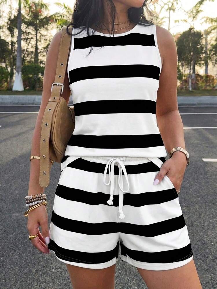 Women's Black And White Striped Round Neck Sleeveless Top And Drawstring Shorts Set, Spring/Summer Casual Plus Size Women's Short Sleeve And Shorts Two Pieces Set - Black and White - View 4