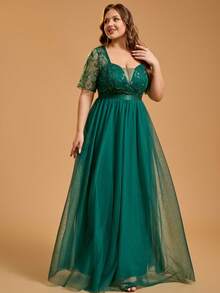 Plus Size Women's Elegant 45+ Contrast Mesh Applique Sequin Evening Gown Wedding Party - Dark Green - View 4