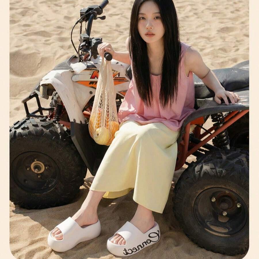 Letter Print Platform Thick Sole Slippers, Essential For Daily Wear, Commuting And Beach Vacations, Perfect For Dopamine Style Trendsetters
