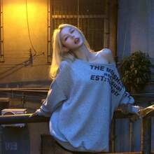 Camiseta Oversize Sexy Y2K para Mujer, Estilo Urbano, Estampada, Manga Larga, Hombros Descubiertos, Top de Otoño, Moda Coreana - Camisas blancas - Ver 2