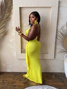 Very Popular Monochrome Party Dress With Asymmetrical Shoulder And Fitted Design. - Yellow - View 3