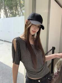 休閒短袖T恤 新款夏季條紋設計不對稱肩女款上衣 黑色 - 黑色 - 查看 4