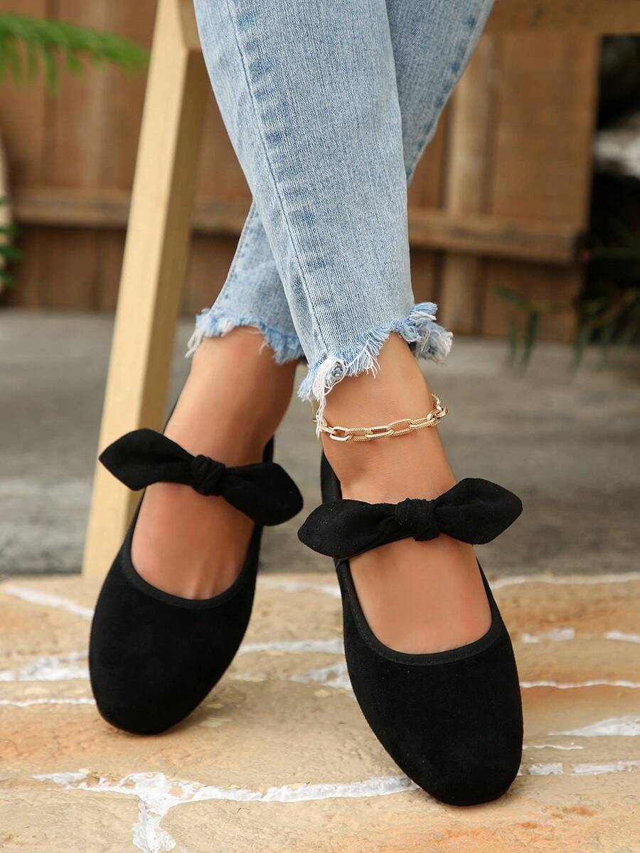 Women's Spring/Autumn Black Slip-On Flat Square Toe Ballet Shoes With Elastic Strap And Bow Decor, Solid Color Casual Shoes Suitable For Daily Wear, Parties And Office