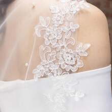 1pc Exquisite Romantic Personalized Elegant Luxurious Long Cathedral Length 300cm Lace Trim Pearl Bridal Veil With Hair Comb - Multicolor - View 8