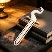 1 Stück 3D geschnitzter Drachen-Schwanz-förmiger Lesezeichen, mit schwertförmiger Klinge, perfekt verschmelzend mit gotischen und Fantasy-ästhetischen Elementen, einzigartiges Fantasy-Stil Lesezeichen Lese-Accessoire, Geschenk für Fantasy-Enthusiasten - Mehrfarbig - Übersicht 3