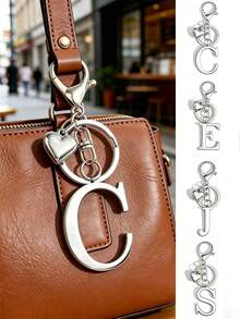 Premium Fashion Silver Metal Heart-Shaped Letter Keychain, A-Z 3D Letter Pendant, Stylish Alloy Keychain, Backpack Charm Car Keychain, Classic Minimalist Keychain For Women's Daily Use, Decorative Accessory, Perfect Gift For Friends, Family, Couples, Girlfriend, Special Occasions, Mother's Day - Multicolor - View 2