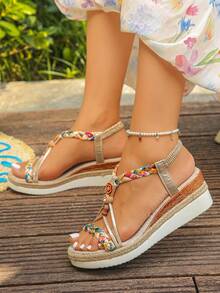 1 Pair Summer Teen Fashion Retro Rhinestone Outdoor Beach Vacation Anti-Slip Hemp Rope Wedge Platform Sandals - Gold - View 4