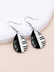 1 Pair Minimalist Black & White Piano Key Pattern 316 Stainless Steel Teardrop Ear Hooks, Simple Style Suitable For Women's Daily Wear, Gift Jewelry Earrings, Elegant Minimalist Style Jewelry Earrings For Women's Daily And Vacation Wear - Black and White - View 6