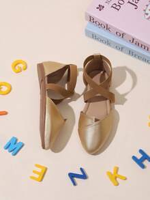 1 Pair Kids Summer Closed-Toe Sandals, Pointed Toe Elastic Cross Strap Slip-On Gold Versatile Party Sandals, Suitable For Shopping, Outfit Matching, School Performances, Outdoor Play - Gold - View 4