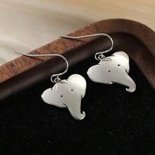 1 Pair Cute Elephant Head Dangle Earrings, Silver Minimalist Animal Swing Earrings, Suitable For Women - Silver - View 6