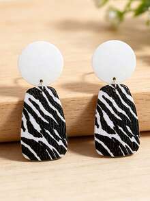1 Pair European And American Style Zebra Print Geometric Patchwork Earrings For Women, Personalized Exaggerated Large Dangle Earrings, Fashionable Versatile Elegant Jewelry/Multi-Layer Intricate Handmade/Gift For Girlfriend Or Friend/Feminine Wild/Soft Leather Material/Black And White Minimalist Color Scheme - Handmade Earrings - View 3