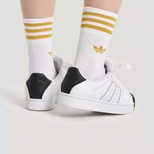 Adidas Clover Women's New Sneakers, Versatile Shell Toe Casual Sneakers - Black and White - View 3