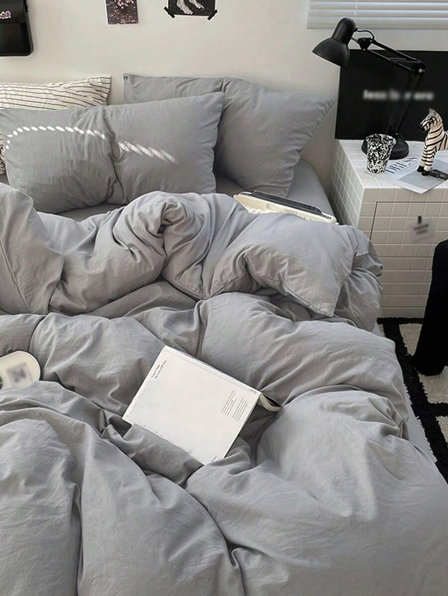 Blue And White Colorblock Washed Polyester Fiber Skin-Friendly 3 PiecesDuvet Cover Set - Light Grey - View 1
