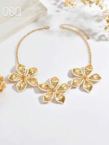 OOQ 1 pieza Collar de cadena con decoración de flor grande de 5 pétalos exagerada, elegante y minimalista, estilo INS fresco, versátil y de moda simple, regalo para amigos y familiares para vacaciones en la playa, festival de música y fiesta (tejido a mano de paja de rafia, dirección y forma aleatorias) - Blanco - Ver 4