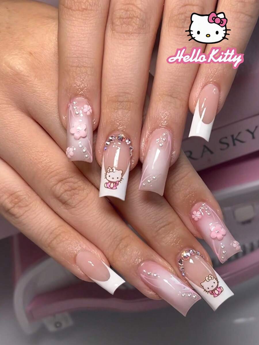 SANRIO 三麗鷗 Hello Kitty 24入中型棺材形白色法式穿戴式假指甲,可愛 Hello Kitty、蝴蝶結、花朵、珍珠與水鑽設計,春夏美甲藝術,完美貼合壓克力假指甲組,適合女孩日常與派對使用 - 彩色 - 查看 1
