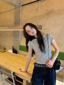 女款蕾絲白色條紋短袖T恤 夏季韓系拼接可翻領修身上衣 - 白色 - 查看 2